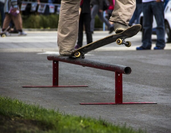 Barre de slide ou rail skateboard